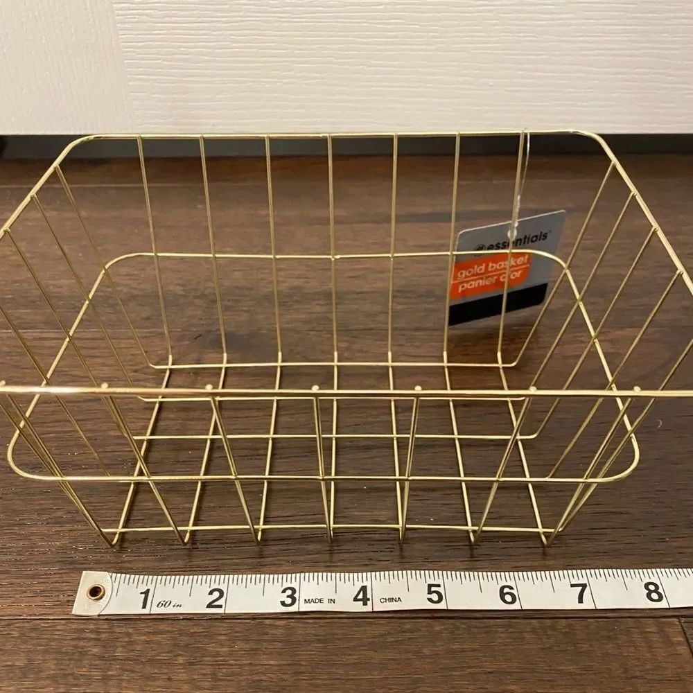 NWT Beautiful Gold rectangle Wire storage basket - Picture 8 of 9